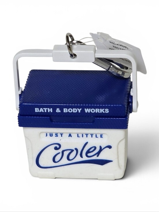 Bath & Body Works Accessories - Bath & Body Works Just A Little Cooler PocketBac Holder NWT